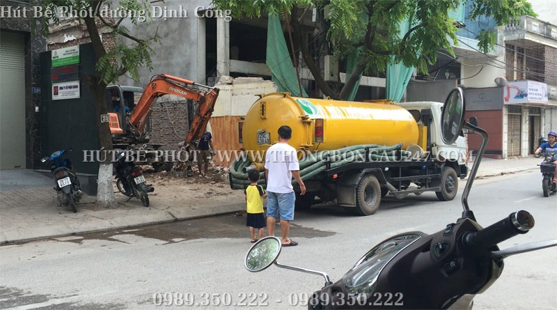 Nhận hút bể phốt tại đường Định Công